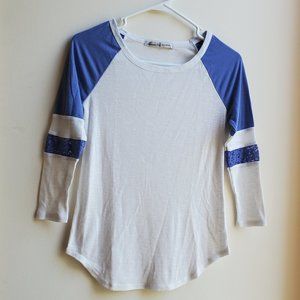 American Rag Blue & White Scoop Neck Jersey XS